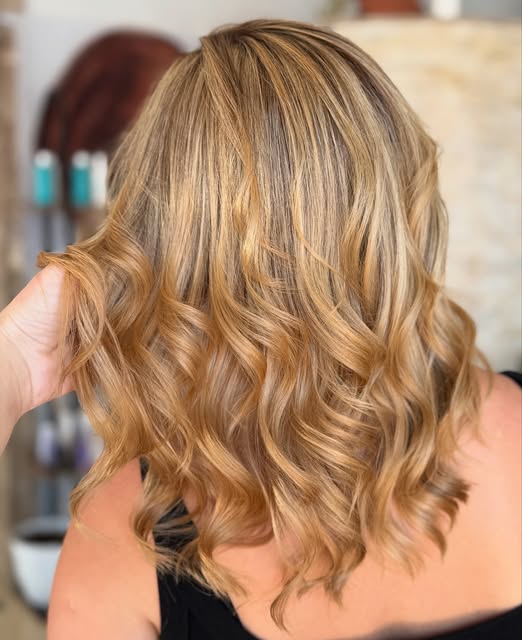 Flokë bjonde dhe balayage në Durrës 4