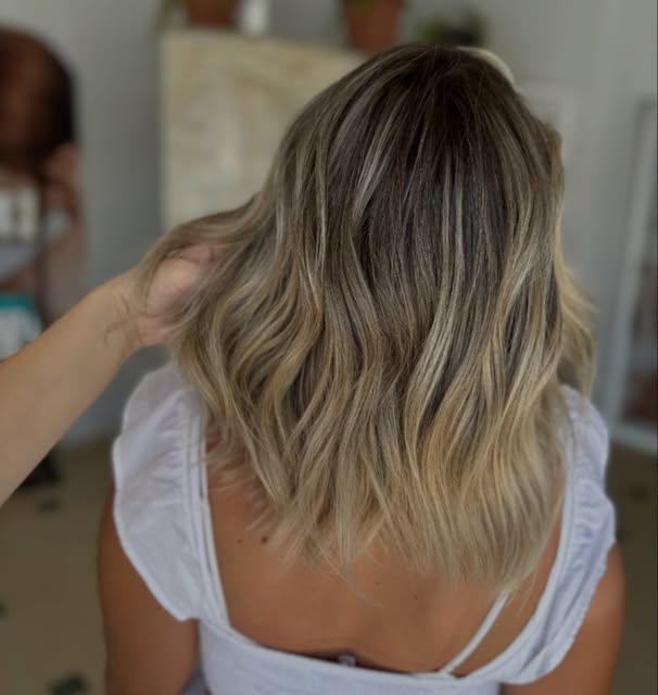 Flokë bjonde dhe balayage në Durrës 6