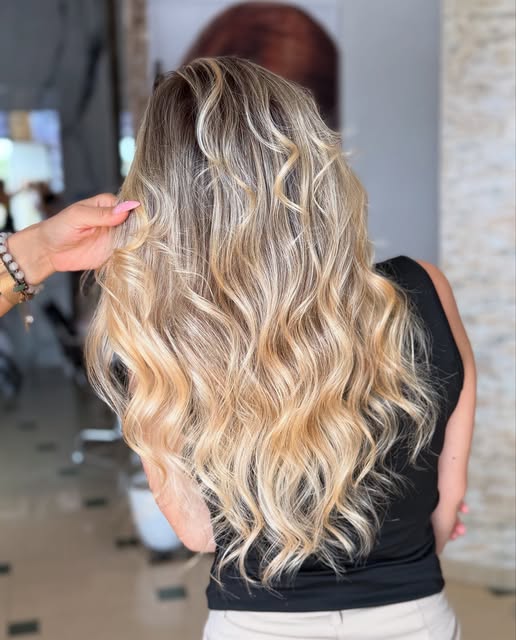 Flokë bjonde dhe balayage në Durrës 7