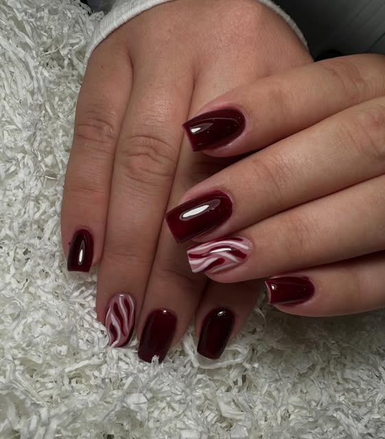 Thonjë me xhel dhe nail art në Durrës 8